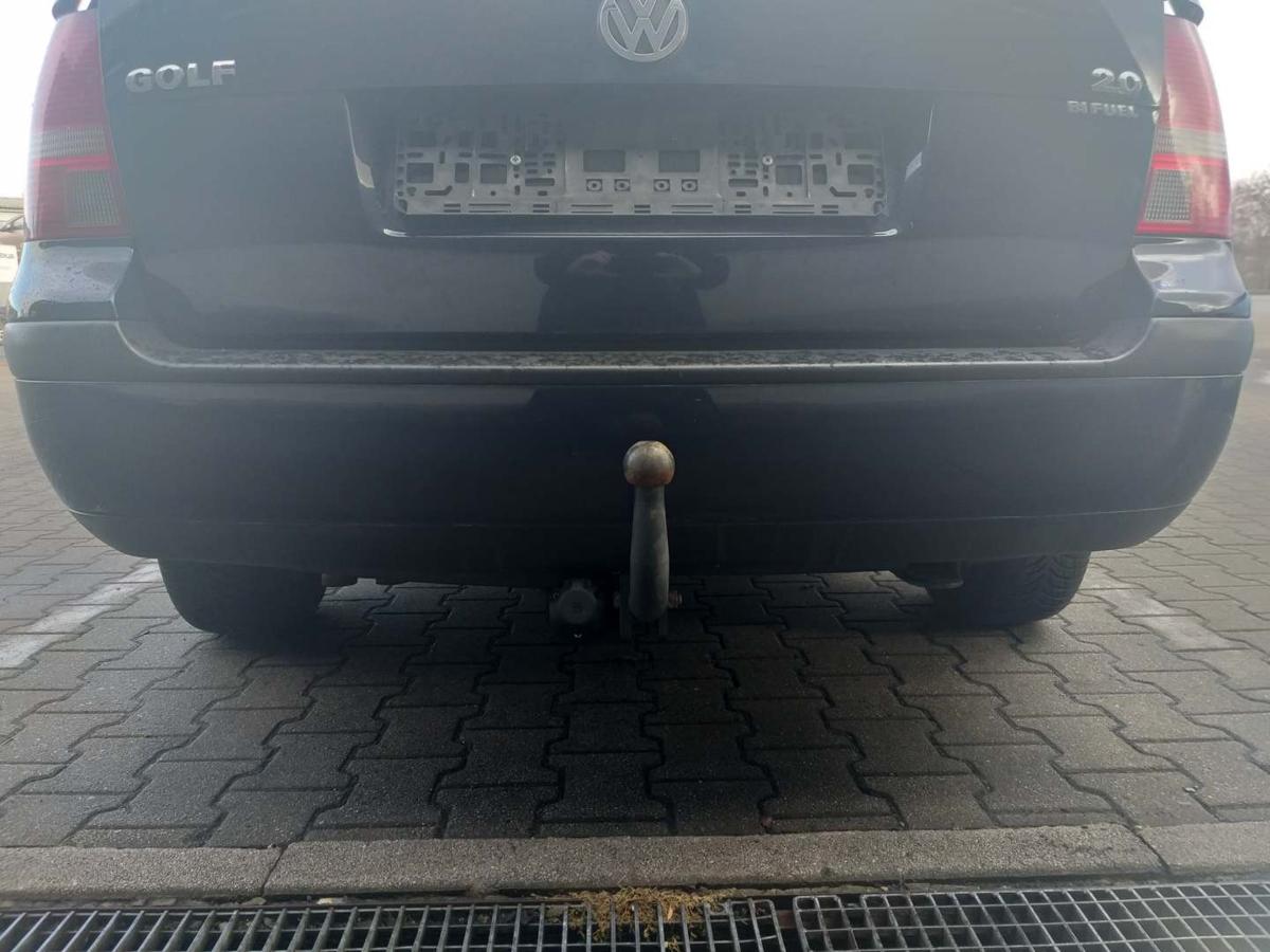 VW Golf 4 original Sto&szlig;stange Stossf&auml;nger hinten LA5G Perlblau Kombi Bj.2004